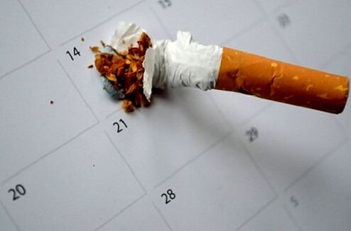 broken cigarettes and quit smoking